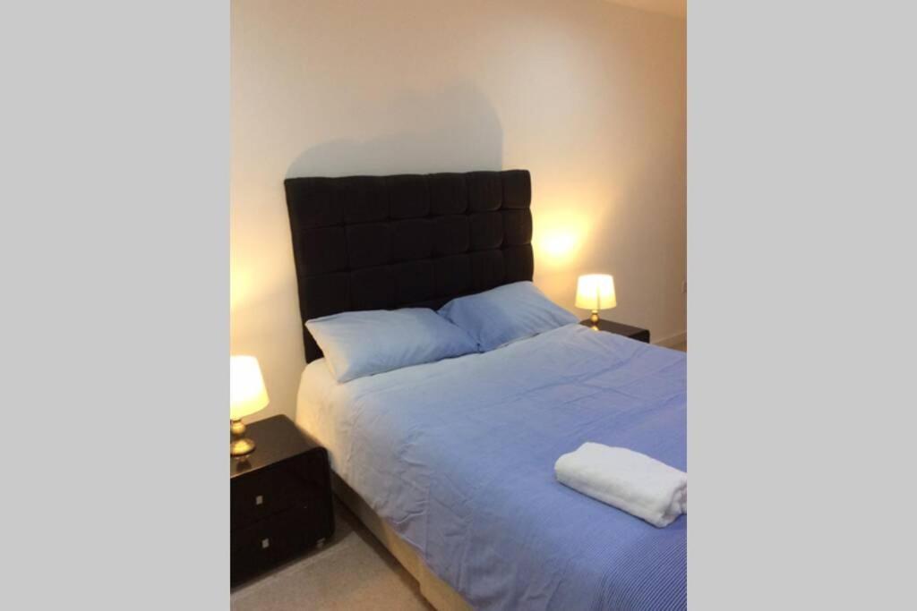 Max'Em Lexington Luxury Apartment Slough Eksteriør billede